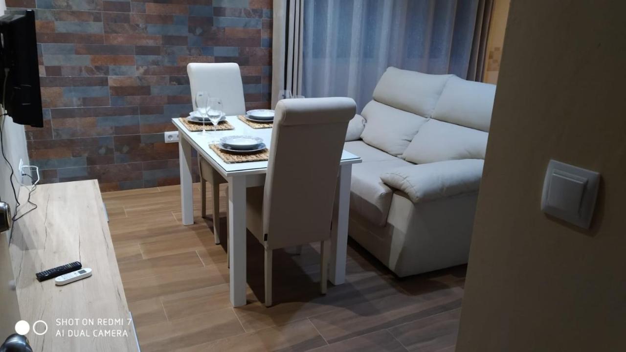 Apartmán Apto Reformado Baena Exteriér fotografie