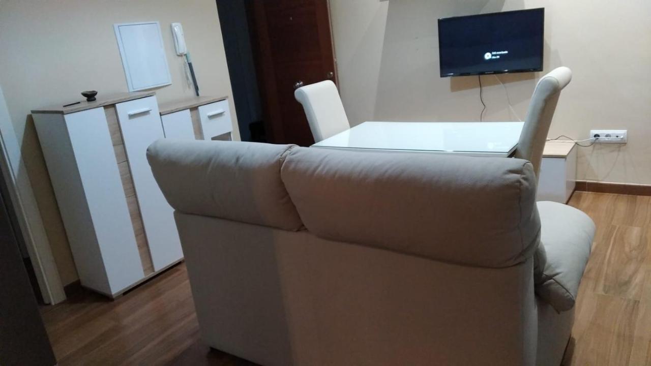 Apartmán Apto Reformado Baena Exteriér fotografie